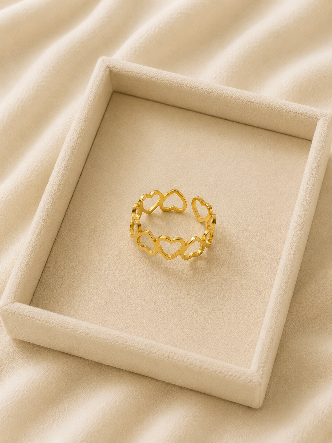 The Endless Hearts Ring