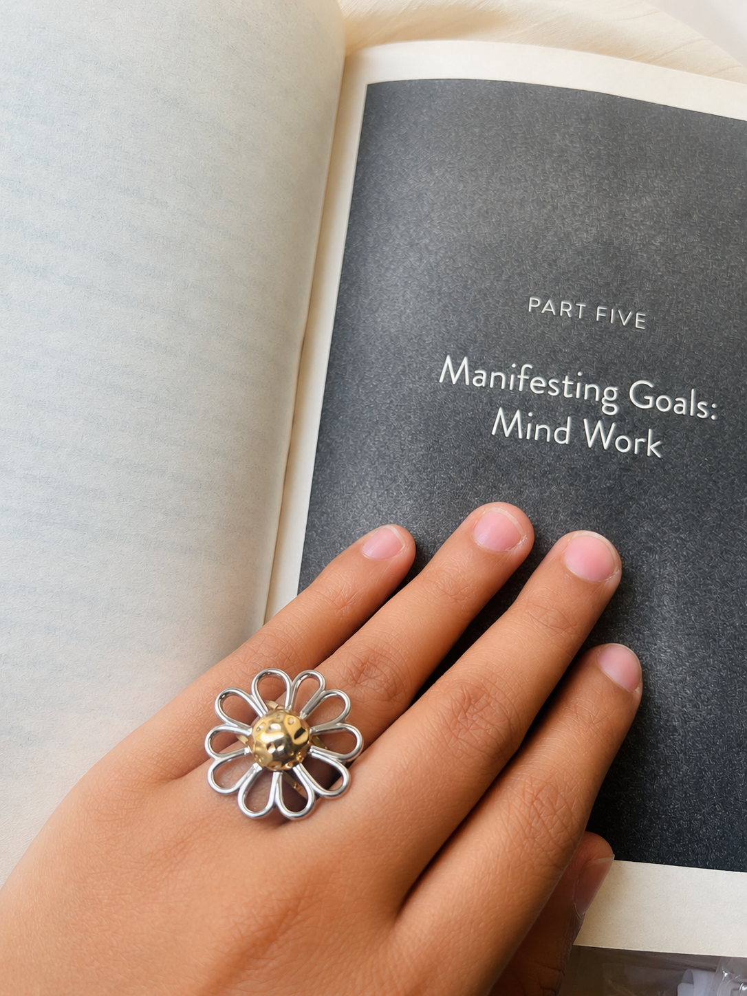 The Bloom Aura Ring